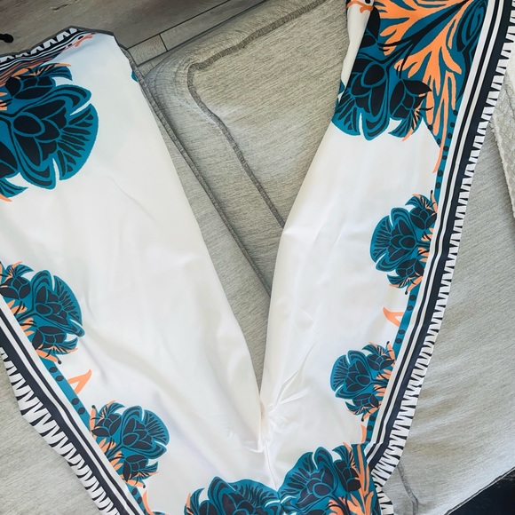 Two piece flower/ Aztec print set white black orange and teal - Picture 7 of 9